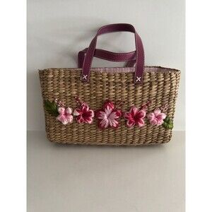 House of AnLi Basket vintage Beige pink floral detail plaid inside —see Pictures